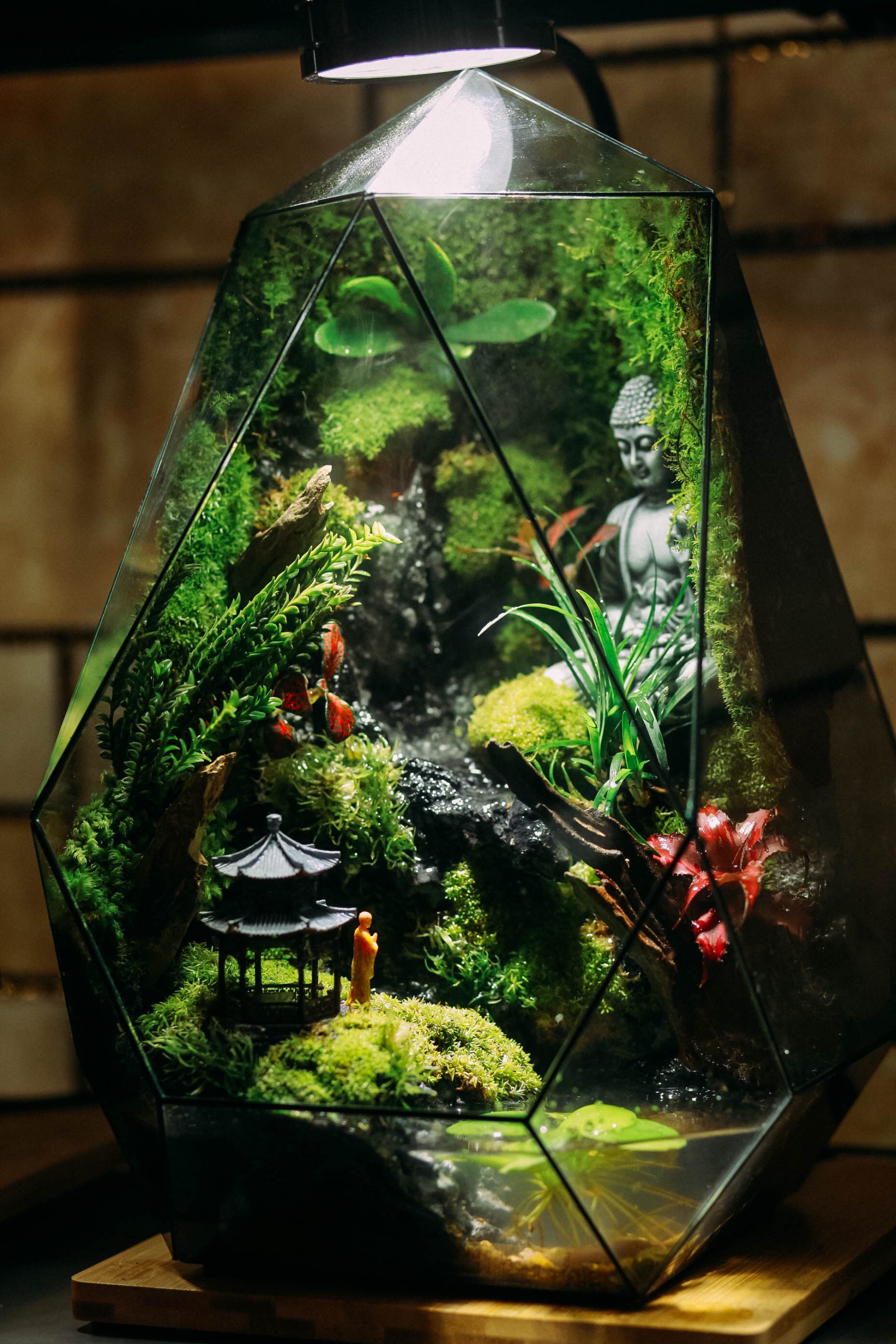Thiền Sư Bái Phật Thác Khói 22x22x36cm
