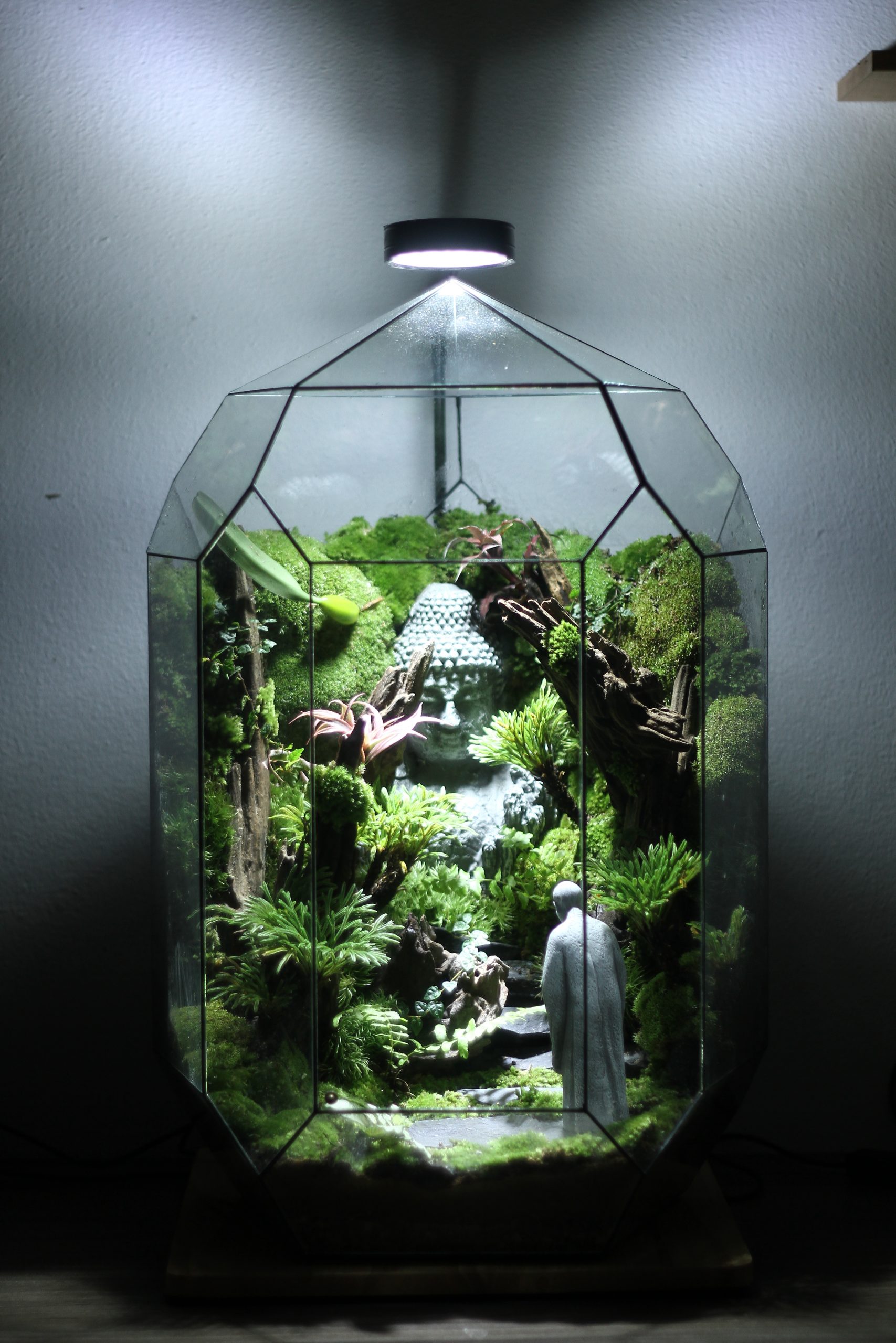 Nhất Tâm Bái Phật Tank 35x35x50cm