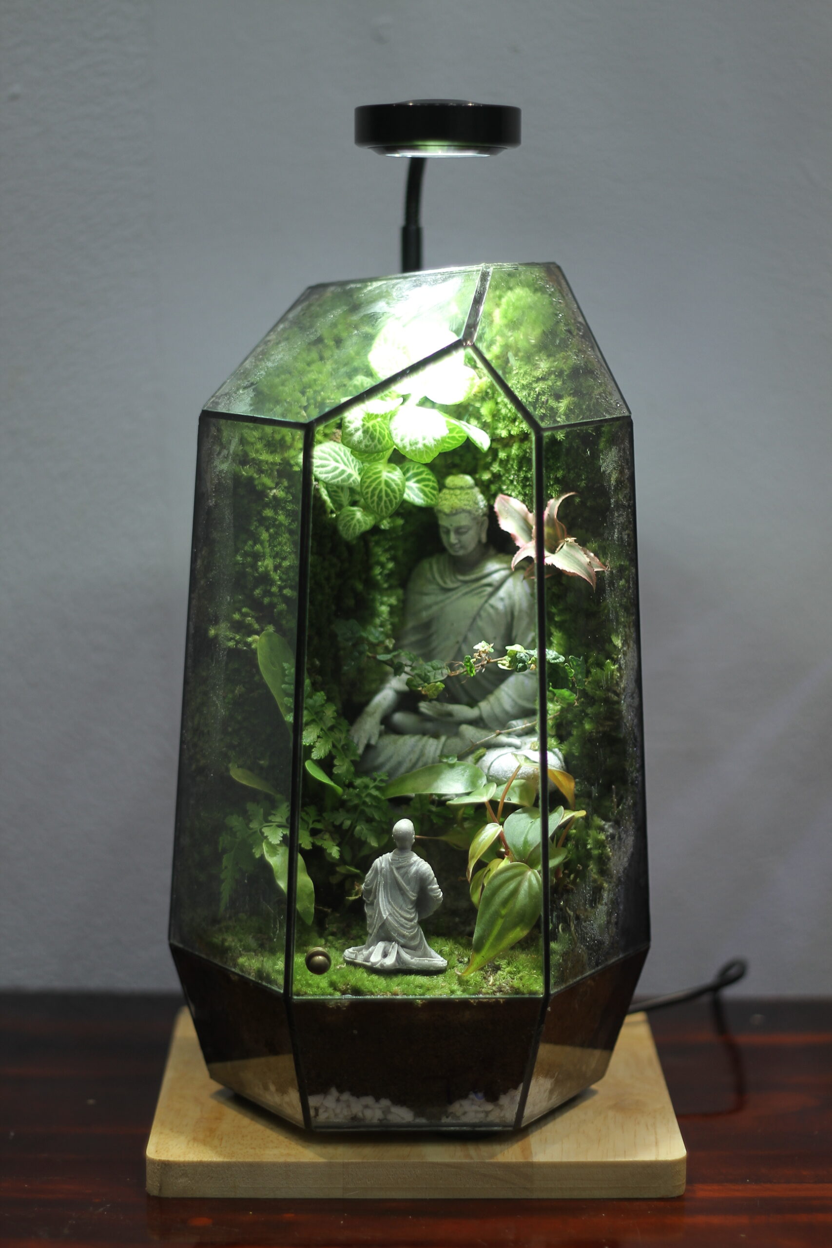 Vô Niệm size 16x16x28cm