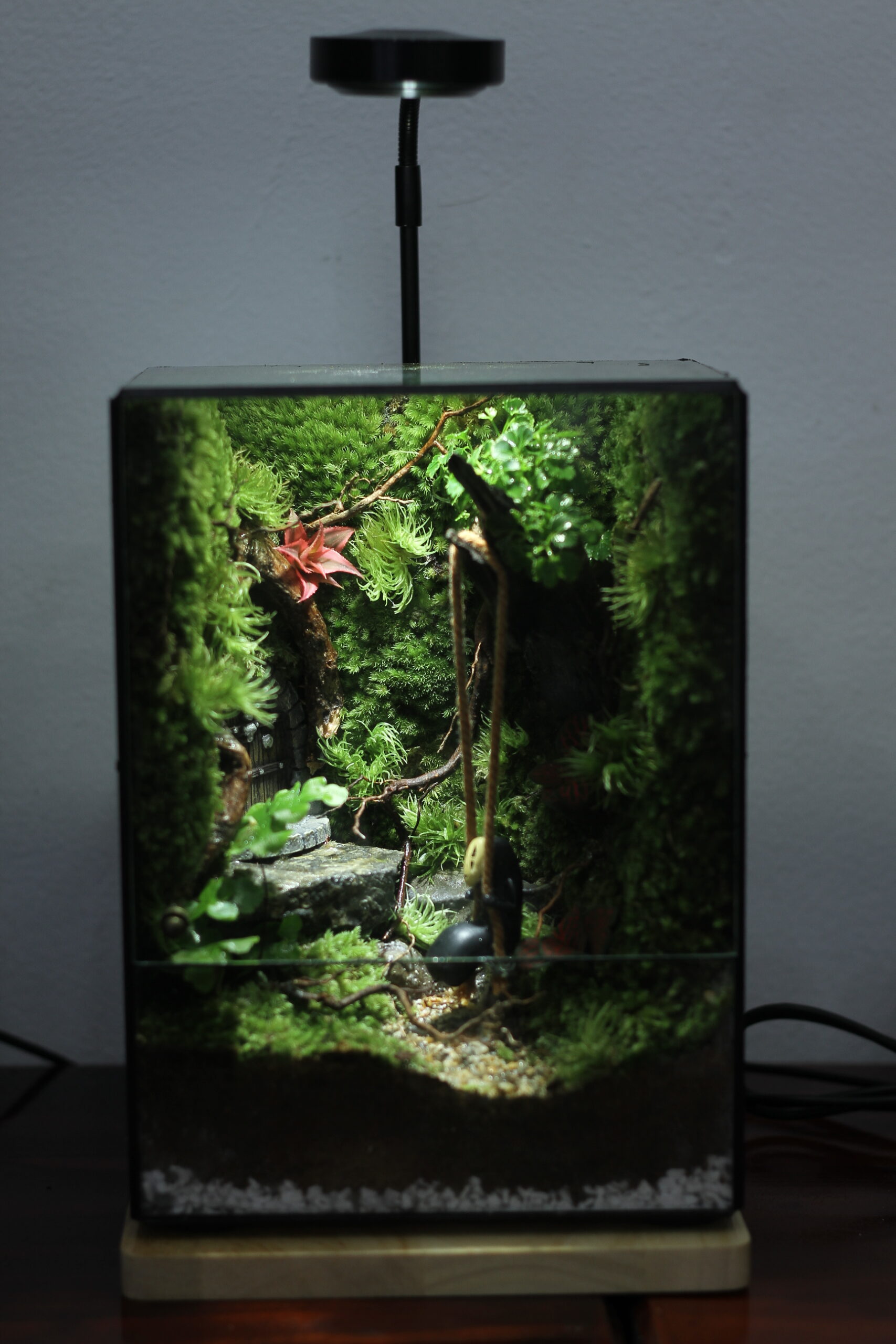 Vô diện đu dây size 16x12x22cm